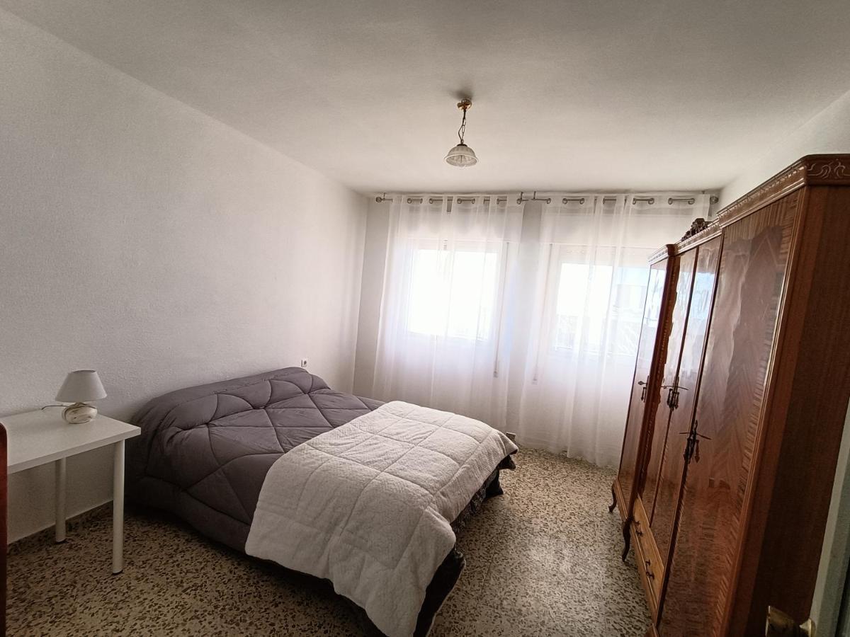 Apartamento 3 Dormitorios Con Aire Acondicionado Granada Exterior photo